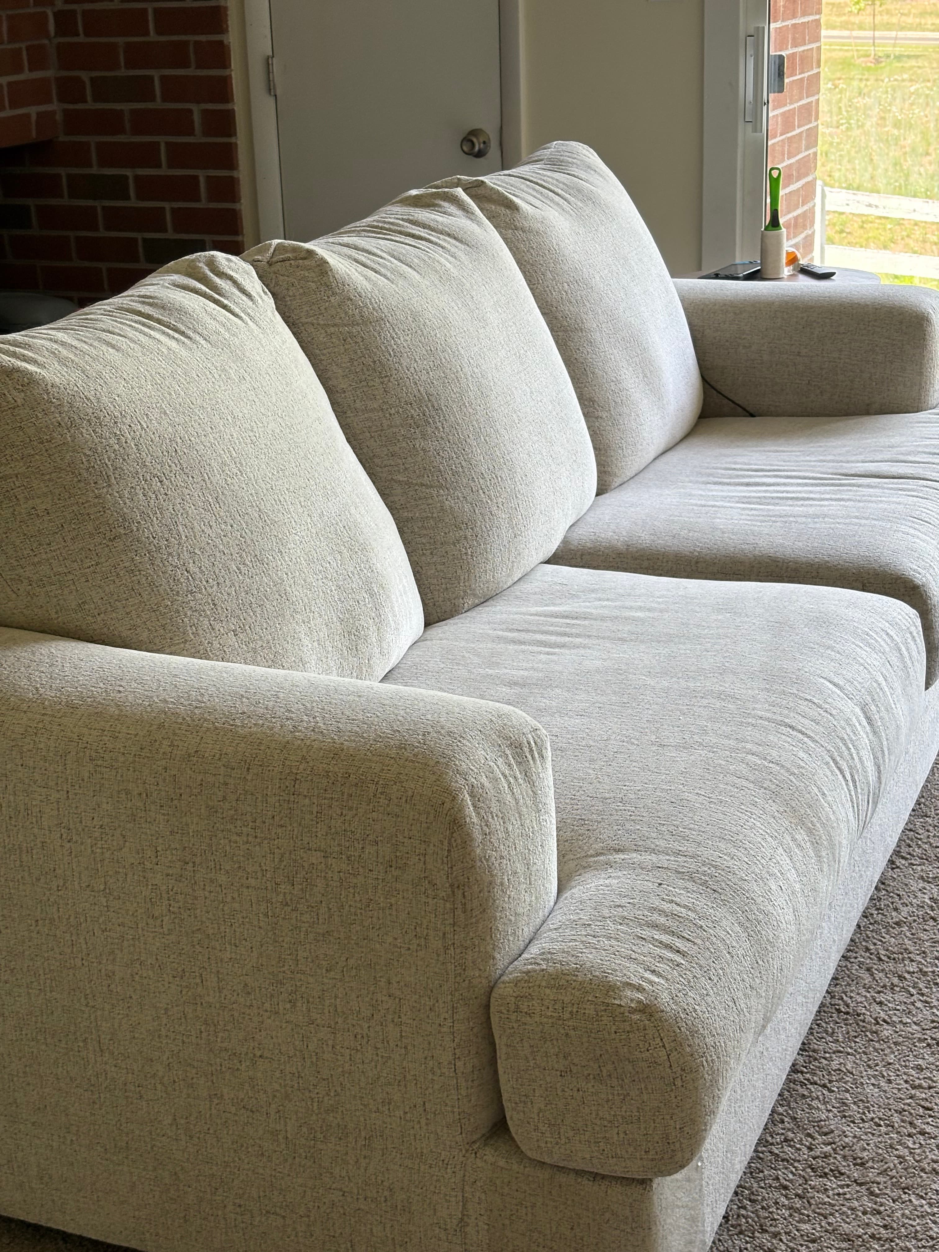 Beige plush sofa — excellent condition + pillows included — photo 1